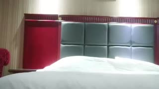 夜寻仓井探花牛仔裤苗条甜美妹子啪啪，翘起屁股摸逼骑坐抬腿猛操