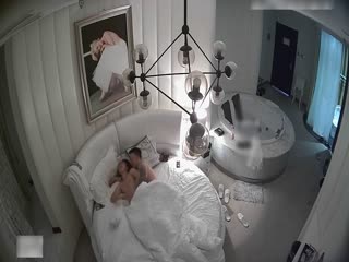 zipai#精品酒店偷拍强壮纹身男把白嫩性感的美女小三高潮淫叫：我要,不许射啊,才18分钟,还吹牛1小时.男说我怕你挺不住!