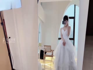 【免费】婚纱换装大作战-粉色情人