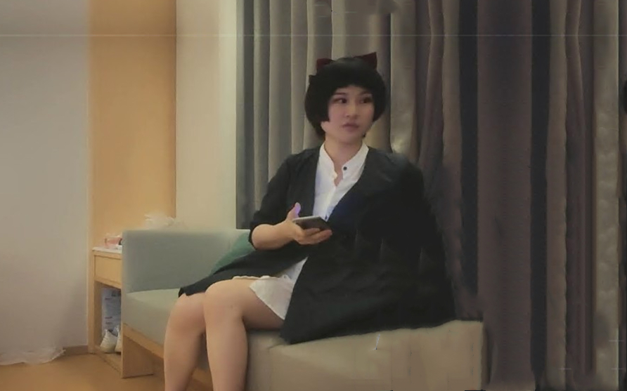 外围小姐姐风情万种胸大肤白近距离特写后入啪啪乳浪翻滚