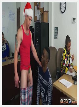 裸体的印度尼西亚觉家伙和男孩同性恋