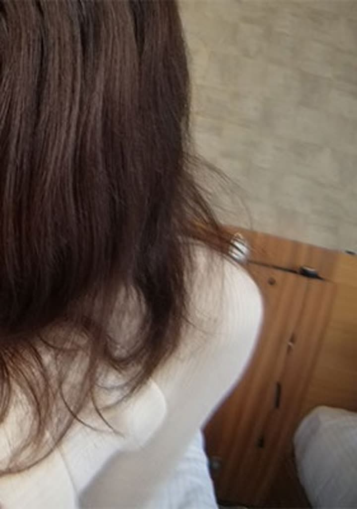 FC2-3245921 【ハメ撮り・中出し】書道教室を開いている清楚な人妻は、投資詐欺にあってしまい、旦那にばれる前に補填したいと脱ぐことに・・・［後半］ new