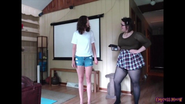 被混进女生联谊会