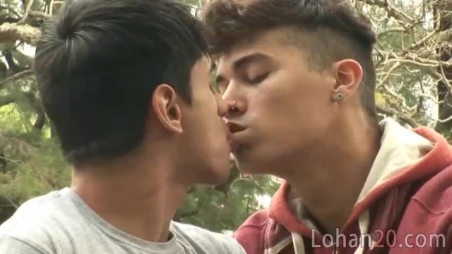 帅哥罗翰迷上了可爱的狐狸