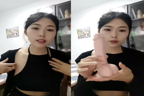 七七爱吃饭湖南妹子高颜值清纯9分极品美乳阴毛长阴唇粉假鸡巴亮出水汪汪