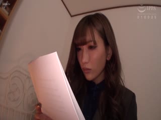 NACR-333 被色情作家的老頭肉棒幹到高潮內射的女OL