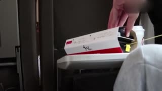 路过的AV女优被干翻