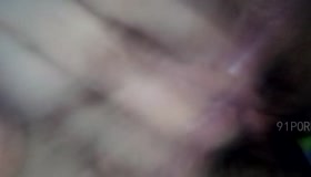 才上高一竟然就有这么浓密的阴毛！水还多