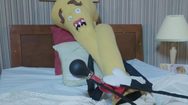 独奏粗野的喇叭声