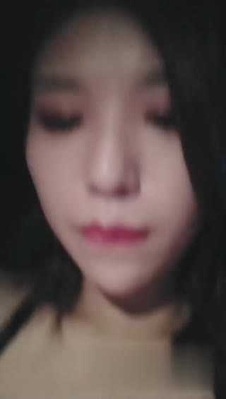 深夜的老司机~一个人在黑头车里放荡直播~无脑挤胸露逼~惹火身材无限放送!!