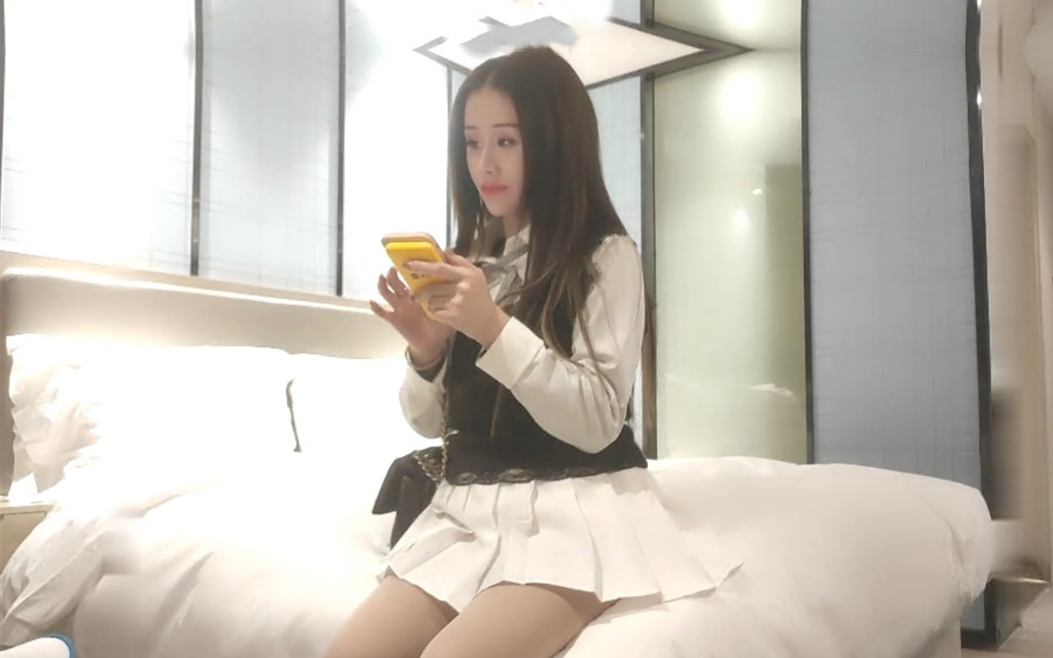 就地过年约操极品外围肤白貌美漂泊异乡的孤男寡女一夜风流香艳刺激人气爆棚佳作