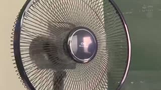 忍不住对巨乳老师下手