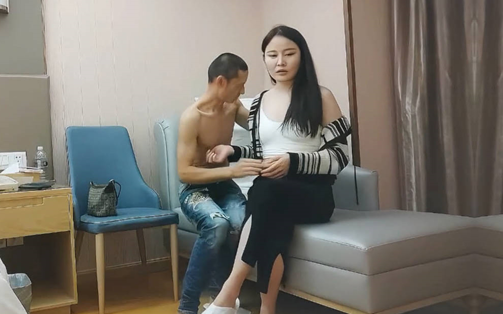 3500大长腿高挑尤物极品美乳打桩机暴力抽查干爽