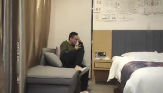 宾探花约了个性感身材包臀裙少妇啪啪，舔奶摸逼翘起屁股后入骑坐猛插