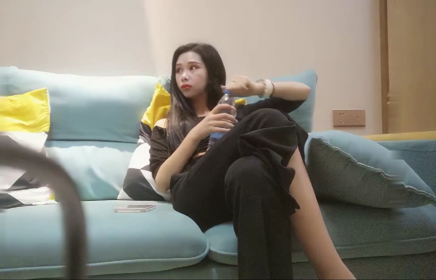 操极品车模身材一流猛男出笼抱操小姐姐爽翻了