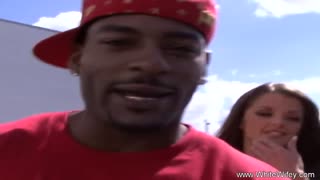 BBC Is What Wifey Craves Most for Arousing Her Pussy