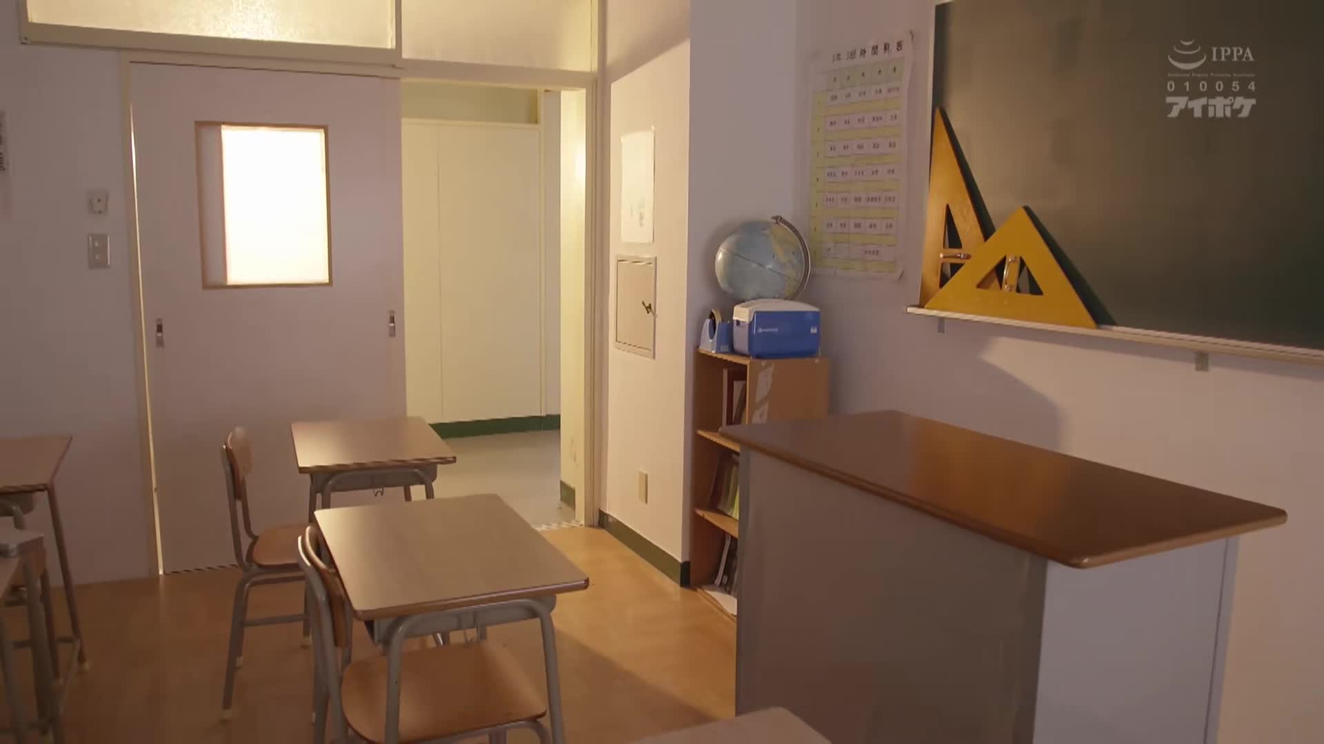 超嫩巨乳小萝莉抠逼自慰无毛嫩穴馒头逼