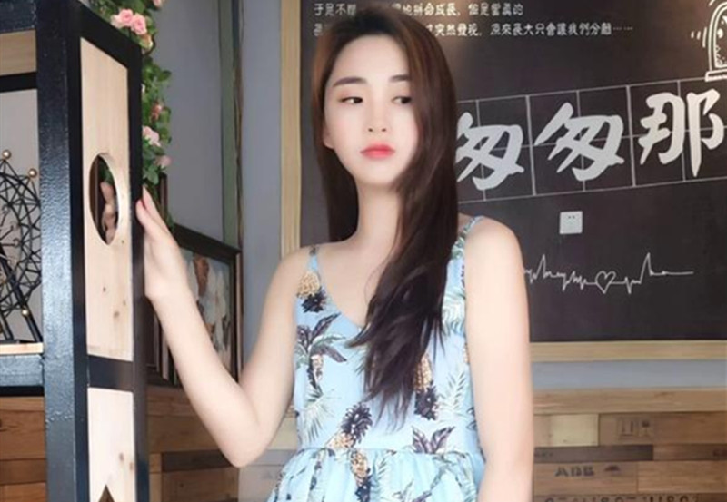 勾引应聘女郎上岗之前先验验工作能力和服务质量活儿不错逼紧直接内射粉穴