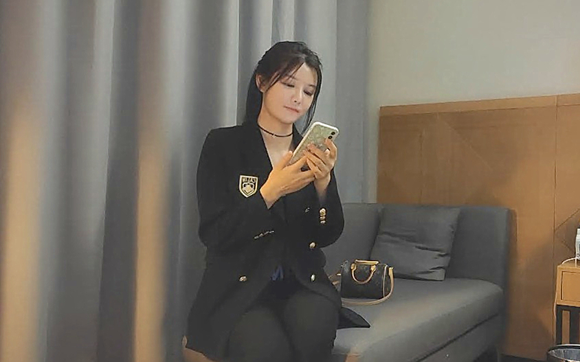 极品外围肤白貌美小马云大展神威卖力啪啪活色生香劲爆大作