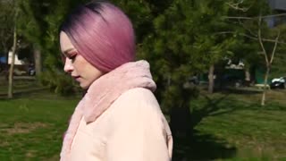 暨上玩家女孩，而她玩真人快打