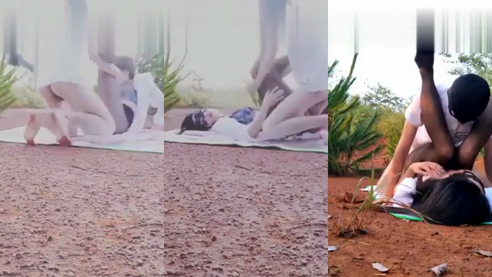 【国产馆】网路红人VV姐穿著黑色蕾丝裤袜高跟乡下田间啪