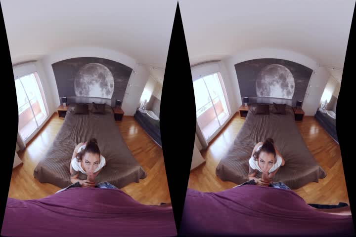 18VR Give Daniella Margot Detailed ANALyzing VR Porn21