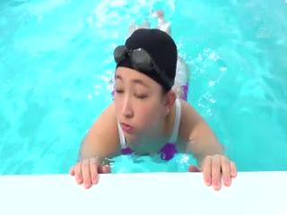 JUNY-043 就算男友就在身邊~也毫不留情地玩弄豐滿身材的鬼鬼祟祟的男人……巨乳屁股咬著泳裝穿上NTR蕩婦的肉慾私人教練●藤澤玲央