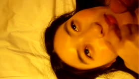 【原创极品自拍】多次颜射口爆吞精和野外车震爆操骚逼女友