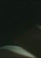 两个老铁约炮样子看上去很嫩的90后妹子去棋牌宾馆玩3P