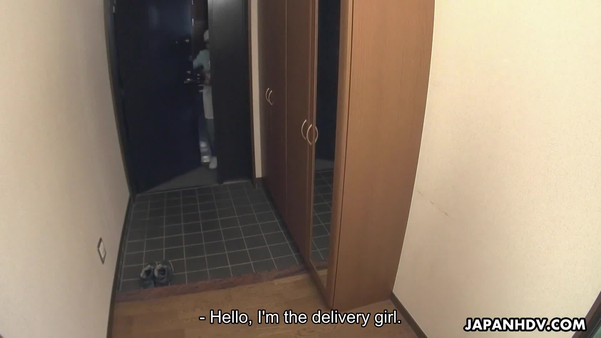 大神和兄弟组队轻熟女骚货大力抽插让她淫叫 new