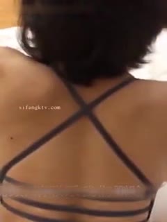 主人命令老师叼着丝袜被操