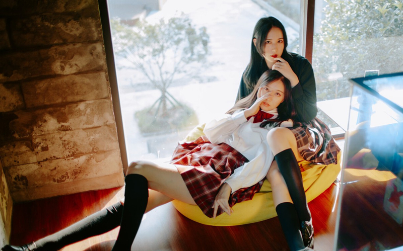 手法超棒色技师调教玩操两个极品制服姐妹花轮操双飞后入内射中出