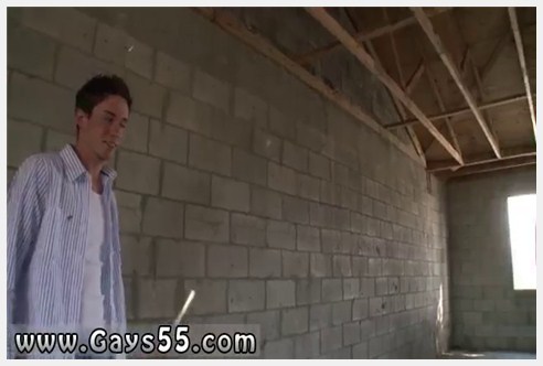 角质肮脏的老人裸体在户外同性恋这不是