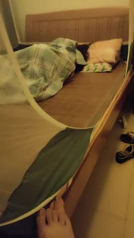 【爱情故事】良家小少妇被老公偷拍直播赚钱累了一天不想动岔开双腿随意干居家环境真实刺激 new