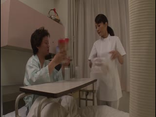 上班的女護士2  護士班的熟女護士在半夜情