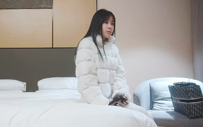 文静乖巧顶级美妞自带情趣女仆装