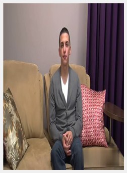 年轻未切割的拉丁裔