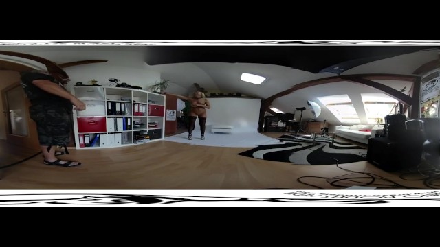 不错的维多利亚纯3D VR 360后台，来自dildo手淫前的Photoshot