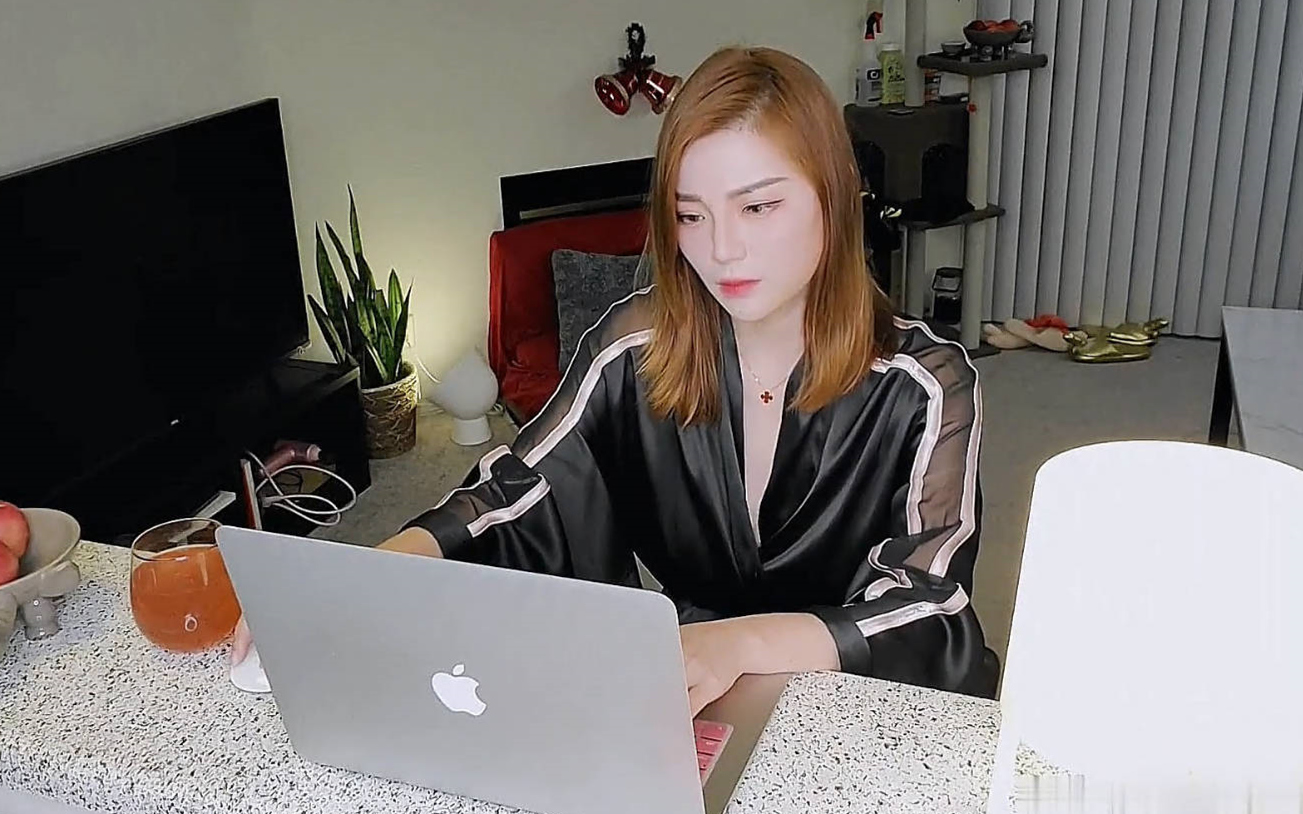 NicoLove梦中的女孩强暴的喜悦