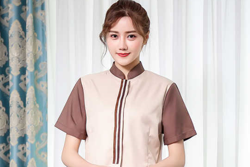 强操前女友酒店服务员无套强上直接插入强制内射真刺激