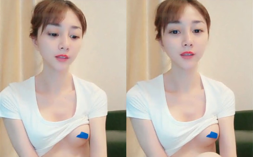 身材完美气质女主播一个人自慰玩弄美乳嫩B