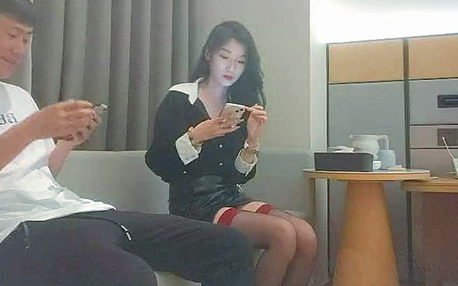 高端极品168CM皮短裙