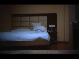 样子猥琐还有口臭的雷子哥估计有个厉害的爹专搞美女