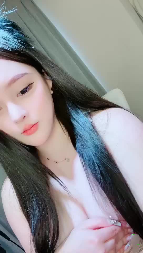 ❤️❤️珠峰颜值 美炸了！【草莓味蛋糕】软糯闷骚~无敌豪乳小粉逼1