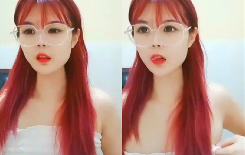 红发高颜值妹子直播多招式自慰啪啪样样来满足看官各种口味