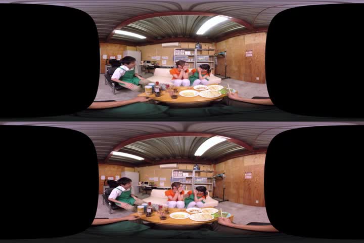 R3超长尺VR 「バイト终わりのプチ送别会で野球拳！ 女を忘れたパートの美人おばさんは息子ほど年の离れたイケメンチ○ポなら中出しされても嫌じゃない」