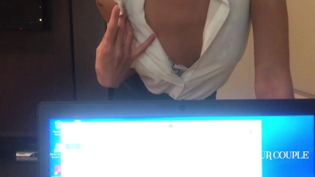 秘书和那个在办公室里修好她的电脑的人上床了-SWAMATEURCOUPLE