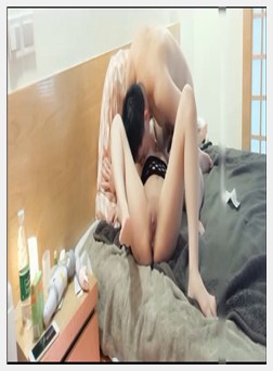 模特被土豪干到尖叫，最后把持不住内射了