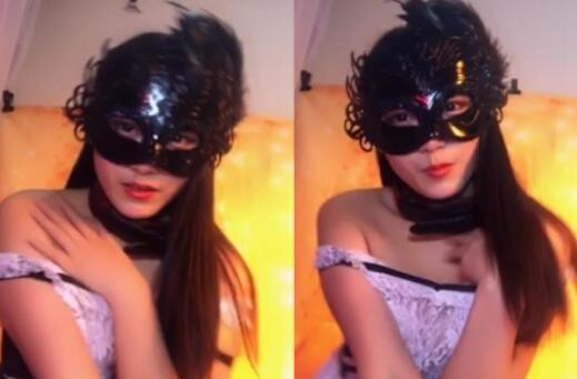 非常骚的美女主播女仆装扣逼自慰秀水声哗哗全程骚话浪叫声音不错很是诱惑