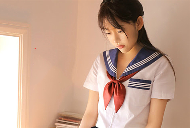 抓着JK的双马尾插入嘴巴前后抽插后入极品身材射爆爽到起飞老飞行员了